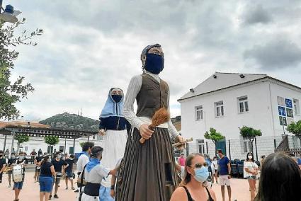 Suspendidos los actos multitudinarios de las fiestas de Sant Martí y Sant Antoni