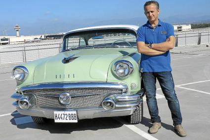 El piloto de rallies Nadal Galiana es el propietario de este magnífico Buick Century de 1956