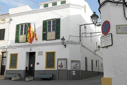 Fachada del ayuntamiento de Es Migjorn