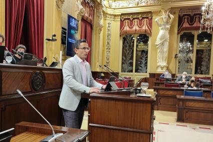 Josep Juaneda, portavoz de Més per Menorca, en el Parlament