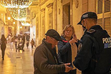 MENORCA. EPIDEMIAS. CORONAVIRUS. Navidad en solitario para 1.100 contagiados por covid en Menorca.