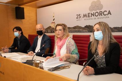 Rueda de prensa de los consellers del PP de Menorca.