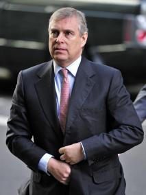 El príncipe Andrés, duque de York, a su llegada a la sede de Crossrail