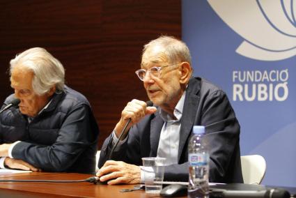 Javier Solana en un momento de su charla «El mundo, hoy» que pronunció en el Museu de Menorca.