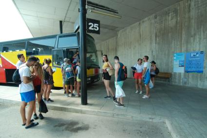 Imagen de la estación de autobuses de Maó.