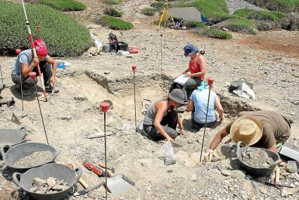 Els investigadors han treballat en la zona sud del jaciment prehistòric on els miners cuinaven i seleccionaven el material extret.