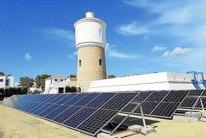 Parque fotovoltaico del depósito de agua de Malbúger, en Maó.