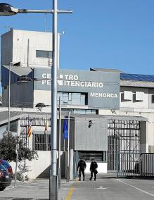 El sindicato Tu abandono me puede matar, de trabajadores penitenciarios, vuelve a denunciar que la prisión menorquina no está preparada para acoger presos conflictivos