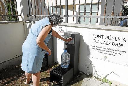 Fuente de ósmosis habilitada en el edificio Calàbria de Maó en 2019