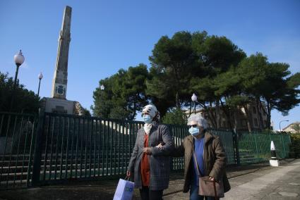 Proposen demolir el monÃ²lit de lÂ¿Esplanada de MaÃ³ i tornar les pedres al poblat de Cornia