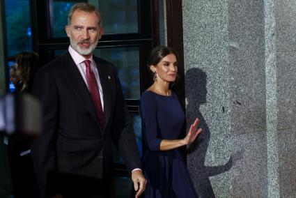 Los reyes Felipe VI (i) y Letizia (d)