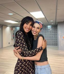 El bonito gesto de Aitana con Elena Huelva en su concierto en Madrid