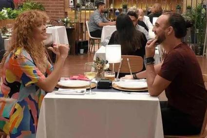 Mar y Rodrigo durante la cita en First Dates.