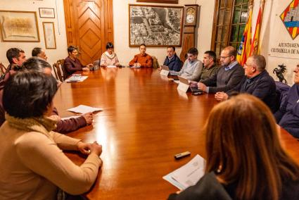 La comisión permitirá que las entidades que la conforman propongan cuestiones a tratar sobre las fiestas de Ciutadella.