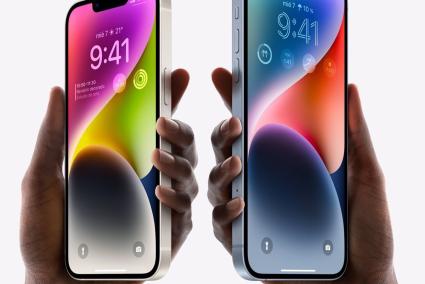 Apple continúa desarrollando la carga inalámbrica inversa del iPhone aunque se retrasó en sus planes de lanzamiento