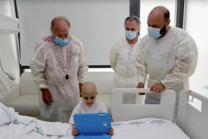 Un niño hospitalizado en Son Espases, en una imagen de archivo.