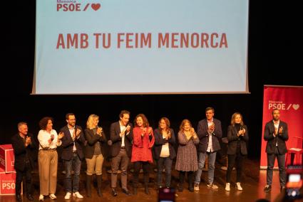 La sala multifuncional de Es Mercadal acogió el acto del PSOE Menorca