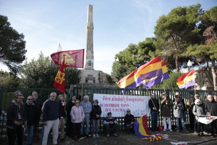 Concentración, el pasado mes de noviembre, para pedir su demolición.