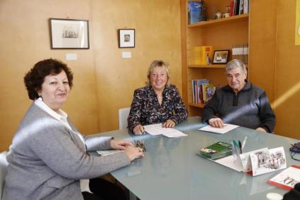 Los síndicos Maria Coll, Pepa Gil y Alfredo Benosa.