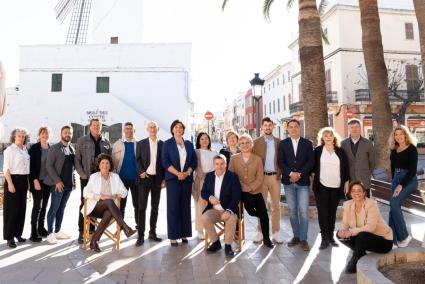 Los integrantes de la candidatura del PP de Ciutadella en las elecciones del 28 de mayo de 2023.