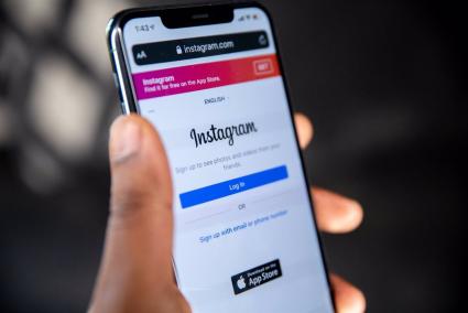 Instagram prepara un botón para que se puedan descargar 'reels' públicos de otros usuarios