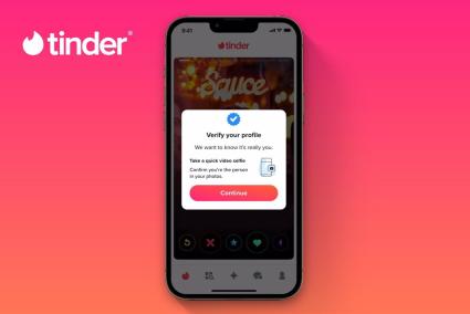 Tinder implementa la verificación por 'videoselfi' para certificar los perfiles reales