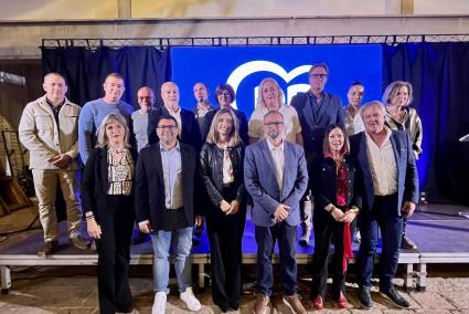 La candidatura del PP en Es Castell fue presentada este viernes.