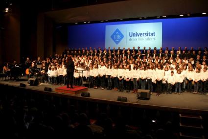 Concierto de la Coral de la UIB y sus filiales