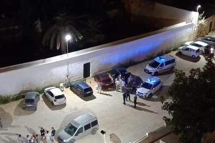 Imagen de archivo de coches policiales circulando por la zona de Es Pla.