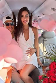 Marco Asensio y Sandra Garal ya están en Mallorca