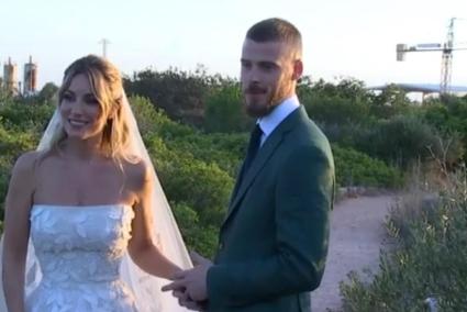 Edurne y David de Gea atendieron a la prensa nada más finalizar la ceremonia de la boda.