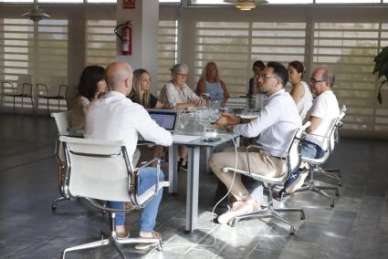 El nuevo equipo de gobierno se reunió el lunes por primera vez