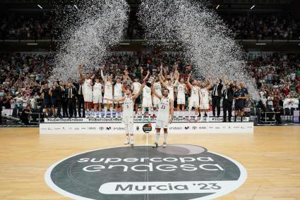 El Real Madrid abraza la 'Décima'