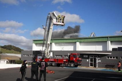 La plantilla profesional de bomberos en Menorca se incrementará progresivamente, en 2024 debe ampliarse hasta los 60 efectivos