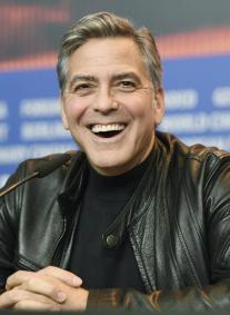 Clooney afirma que le encantan sus arrugas y que no necesita Botox