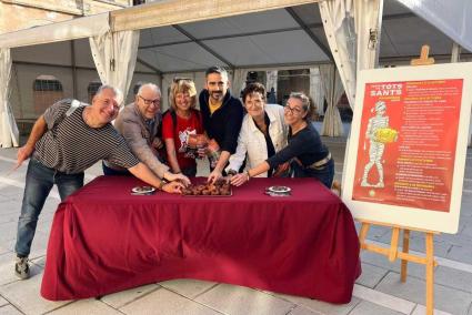 Acte de presentació de la programació al Claustre del Carme amb bunyols inclosos