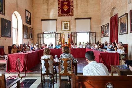 El equipo de gobierno de Ciutadella suma sus primeros cien días