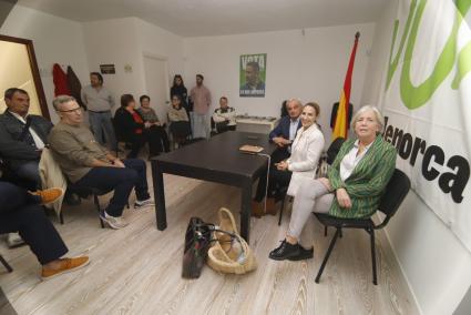 De Medrano, De las Heras y Coll, reunidos con militantes este viernes en Maó