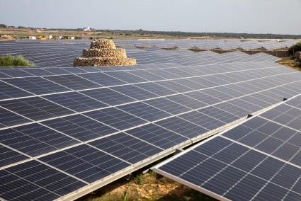 El parque fotovoltaico de Son Salomó, clave en el cambio.