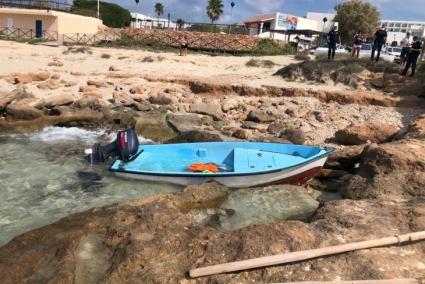 Imagen de archivo de una patera en Formentera.