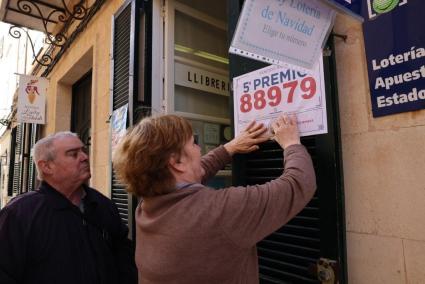 La administración de la calle Carnisseria de Ciutadella ha vendido tres décimos de un quinto premio.