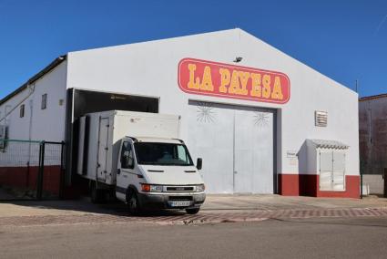 Este jueves fue el último día que los ganaderos vendieron la leche a La Payesa