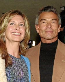 Olivia Newton-John y Patrick McDermott