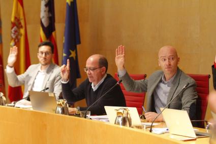 En el último pleno del Consell se escenificó la imposibilidad de acuerdo entre el PP, PSOE y Més para aprobar los presupuestos.