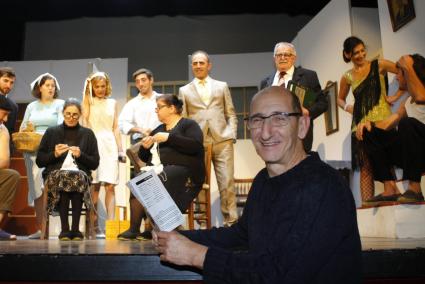 El concejal de Cultura de Ciutadella, Miguel Pablo Fullana, constata que también hay arte dramático -comedia, drama y tragedia- en la política local y en el escenario del Salón Gótico.