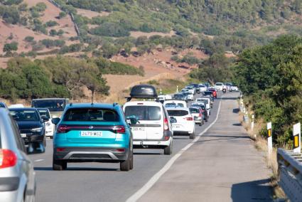 La carretera general, un momento de atasco provocada por una incidencia el pasado verano.