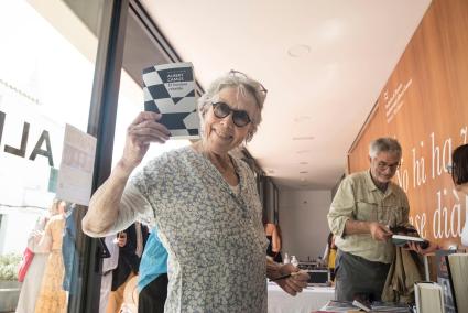 Catherine Camus visitarà Sant Lluís, el poble de la seva besàvia materna, per segona vegada.