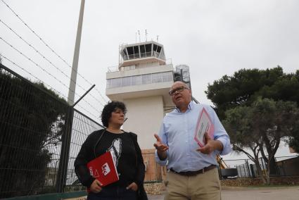 Esther Piñeiro, líder de Esquerra de Menorca, y Félix Alonso, diputado nacional de Sumar.