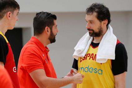 Sergio Llull durante el entrenamiento que la selección ha llevado a cabo este lunes en Madrid