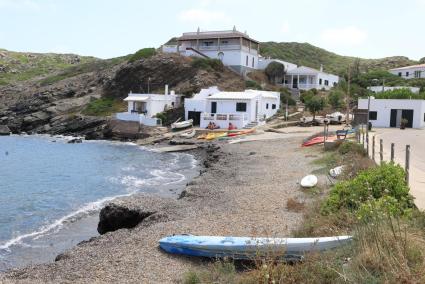 Costas del Govern legaliza un espacio para las barcas que evite más sanciones. 